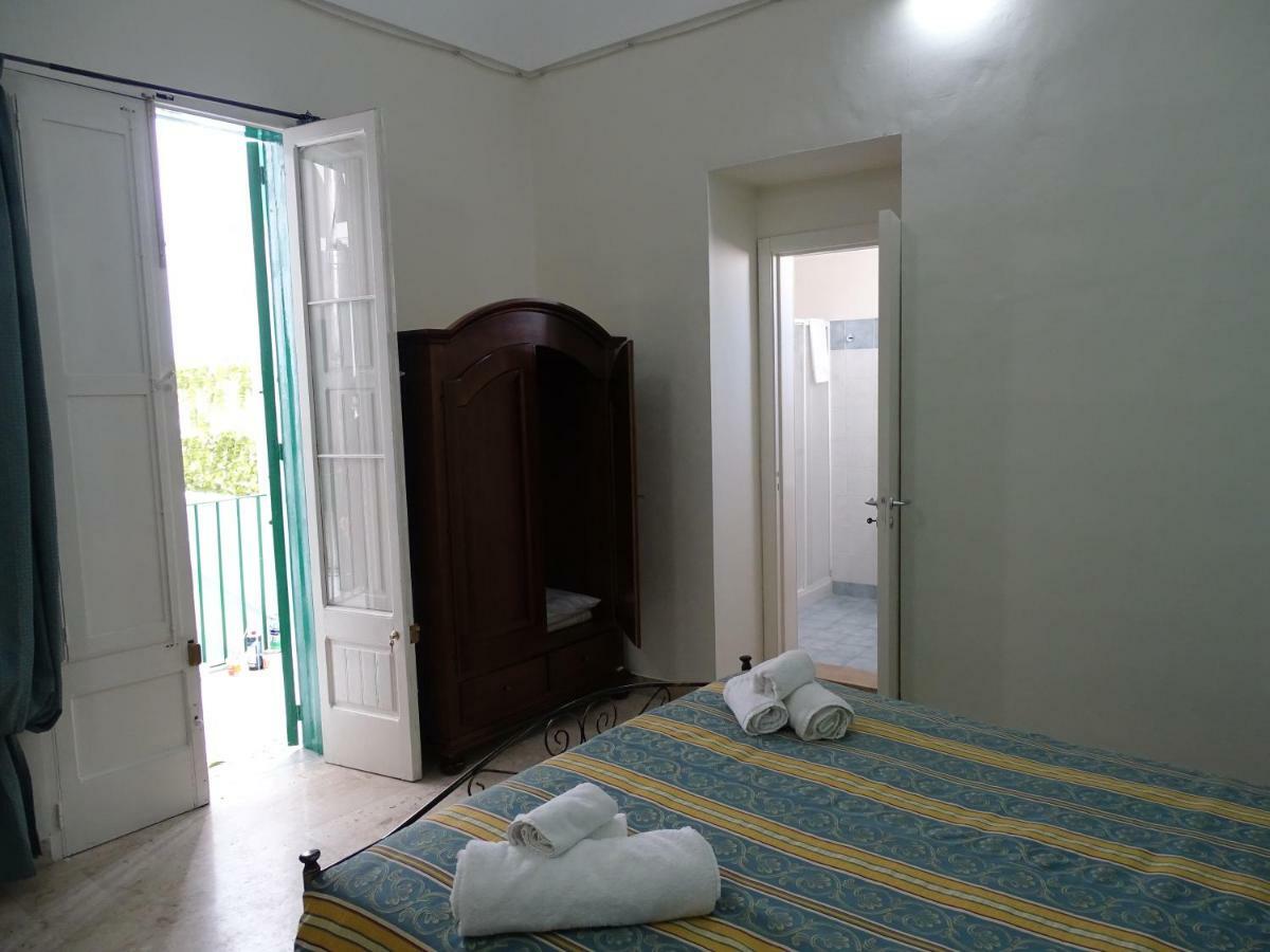 B&B New Antico Palazzo Parabita Eksteriør billede